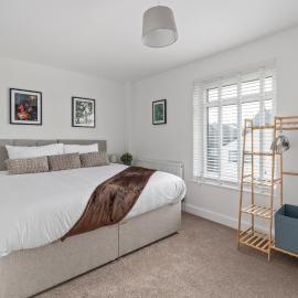 The Grand Southampton Stay, Sleeps 12