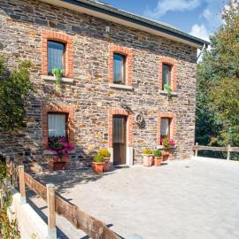 Holiday Home in Lierneux with Garden