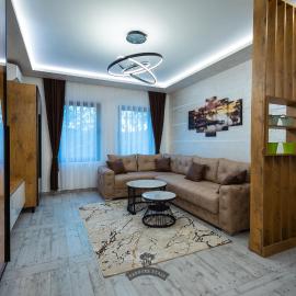 Etno selo Raduške staze – hotel w mieście Tutin