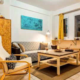 Downtown Central Suite with Private Parking, hotell i Kalamata
