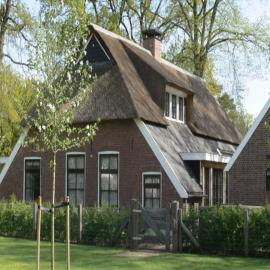 Farmhouse Nijverdal near Sallandse Heuvelrug, hotel a Nijverdal