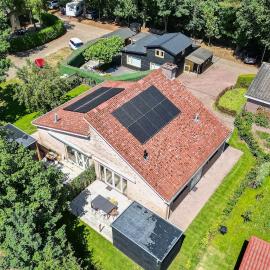 Prachtige villa op Boslust met bioscoop en sauna