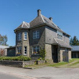 Group Cottage in Sourbrodt, Hotel in Weismes