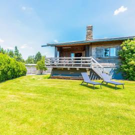 Quaint Chalet, Bernister