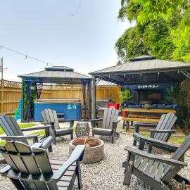 Hot Tub & Private Backyard! Gulfport Group Getaway