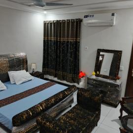 Ryazm family Guest house, hotel in Rawalpindi