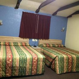 Blarney Inn, хотел в Шамрок