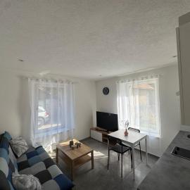 AA - Cosy, hotel en Couvet