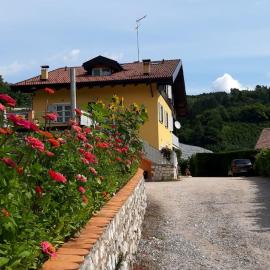 Agritur Casa al Mulino Appartamenti, hotell sihtkohas Sanzeno
