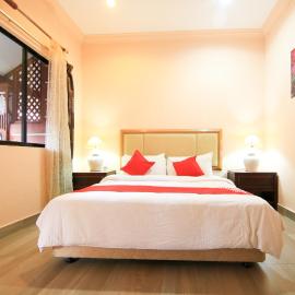 Hotel O Ombak Inn Chalet, khách sạn ở Đảo Pangkor