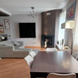 Marone Apartment with Pool: Marone'de bir otel