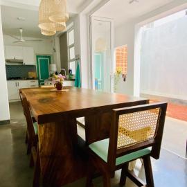 Villa 316 - Cozy Beach Vibe Family Home - 20 min to Colombo, hotel in Nugegoda