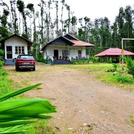 Siri Kuteera Homestay