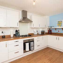 4 Bedroom House - Bedfordshire - Driveway Parking