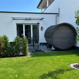 Ferienwohnung - Haus mit Faßsauna - Nähe Fulda, хотел в Großenlüder