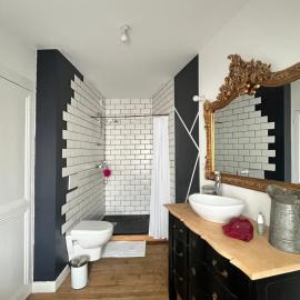 Appartements des Halles - Chambres d'Hôtes、サヴネのホテル