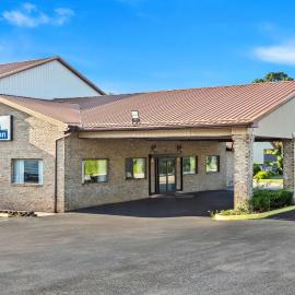 Days Inn by Wyndham Huntington, Hotel in Pea Ridge