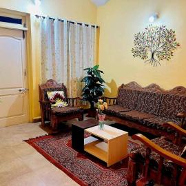 Reevs Homestay, Luxury 2 Bedroom apartment, hotel in North goa