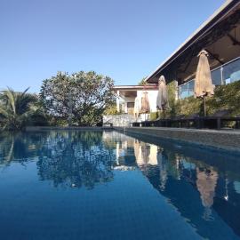 Ranis Lodge, hotel u gradu Kampung Padang Masirat