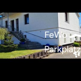 Ferienwohnung im Leuchtturmort Bastorf โรงแรมในBastorf