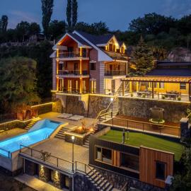 Aprie Boutique Hotel, hotel u gradu Byurakan