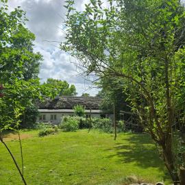 Hobbit House in Ydby, Thy, hotell i Tvolm