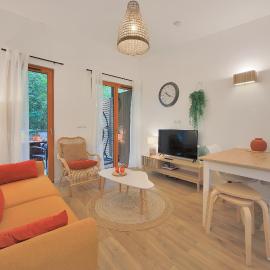 Les Charmes C24B - Le Val Joly, hotel v destinácii Eppe-Sauvage