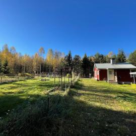 Woodside Home near Kungsberget, hótel í Jädraås