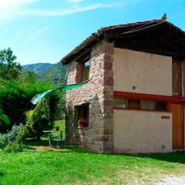 La Cabana del Molí de la Plana, hotel a Riudaura