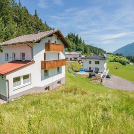 Chalet in Tyrol near Ski Resort, hotell sihtkohas Piller