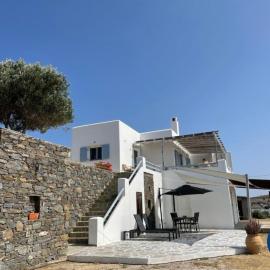 Theasea Suites - Ateliou, hotel in Vari