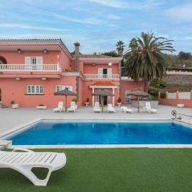 4BR Chalet El Romero-Private Pool, BBQ & Chill