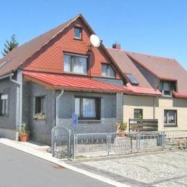 Einladende Ferienwohnung mit Garten, hotel v mestu Frauenwald