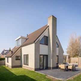 Modern Holiday Home in De Cocksdorp, hotel em De Cocksdorp