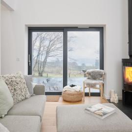 Isle of Skye, lodge for two with hot tub, hotel in Isleornsay