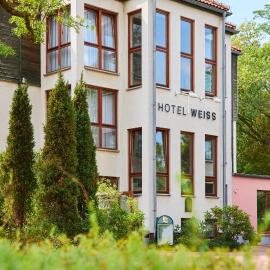 Hotel Weiss, viešbutis mieste Angermiundė