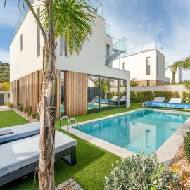 Villa Memorias by Algarve Holidays, хотел в Páteo