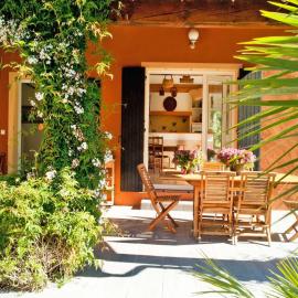 Holiday Home in Fréjus near Sea and Lake, hôtel à Fréjus
