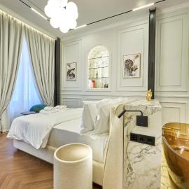 Ermou 99 Intelligent Private Suites