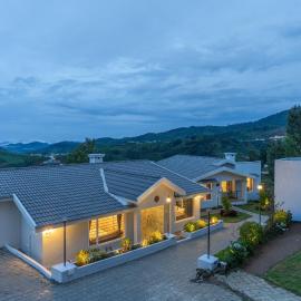 EKOSTAY - Skyfall Cloud 9 Villa, hotel in Ooty