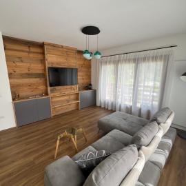 Mountain Garden Apartments Larice, hotel a Giustino