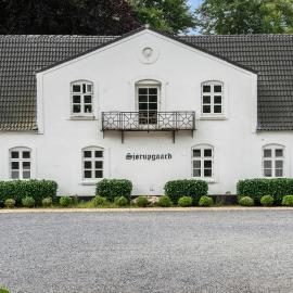 Lovely Home In Nimtofte With Wifi, hotel a Nimtofte