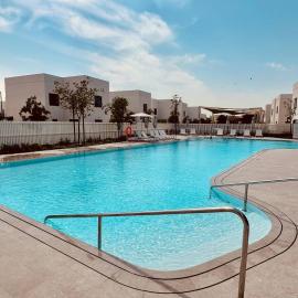 Yas Parks Signature Villa by GBX, hotel a Abu Dhab