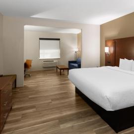 Wingate by Wyndham College Station South