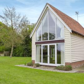 The Glass Room, hotel in Dedham