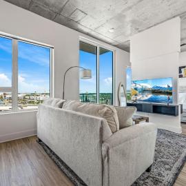Stunning Studio | New and Luxury | Free Parking!