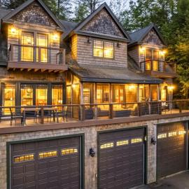 Luxury Lakeview Retreat, Game Room, Winni – hotel w mieście Gilford