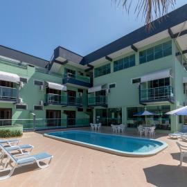 Pousada Cores do Mar | Conforto com Piscina em Bombinhas