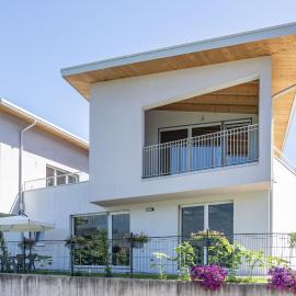 Agritur Gioia، فندق في سانزينو