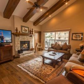 Condo with Onsite Pool & Hot Tub, Free WiFi & Garage Parking